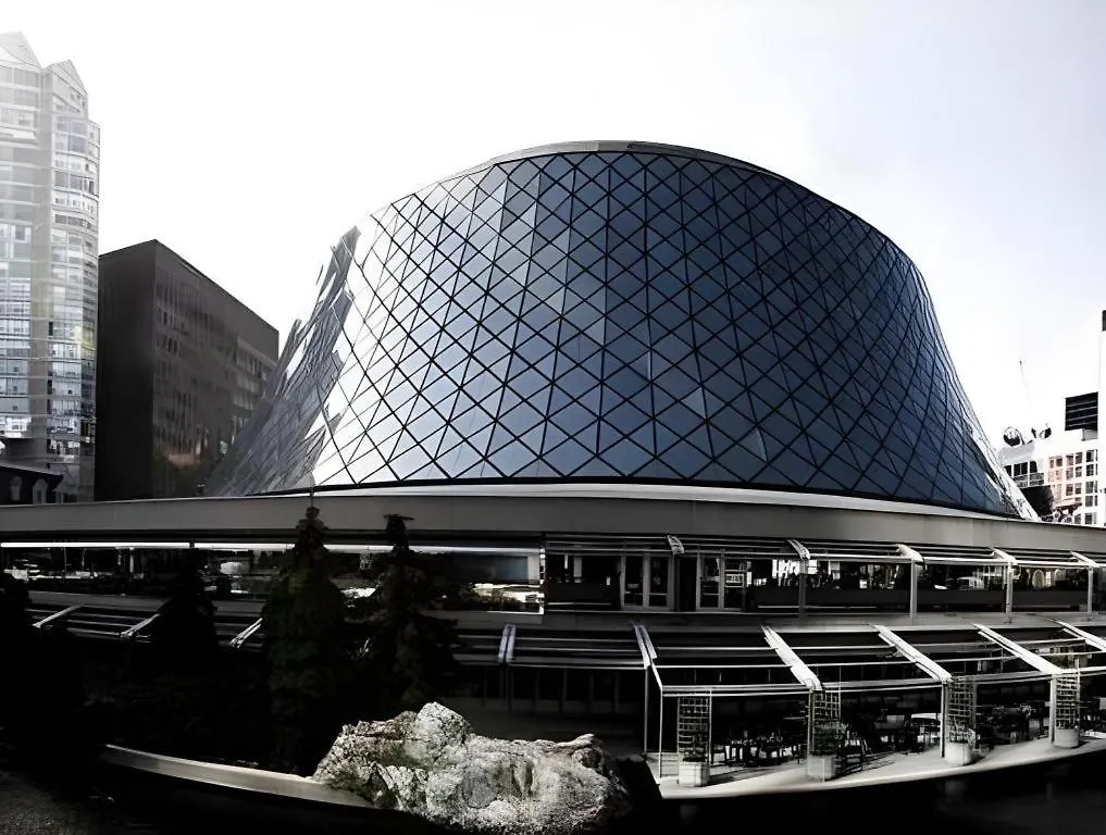 Revery Toronto Downtown, Curio Collection By Hilton Canada