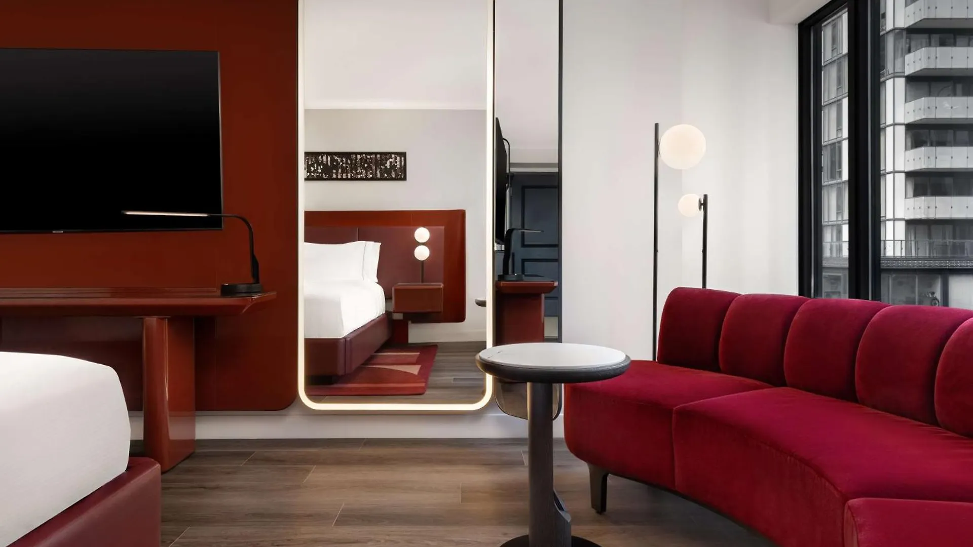 Revery Toronto Downtown, Curio Collection By Hilton Canada
