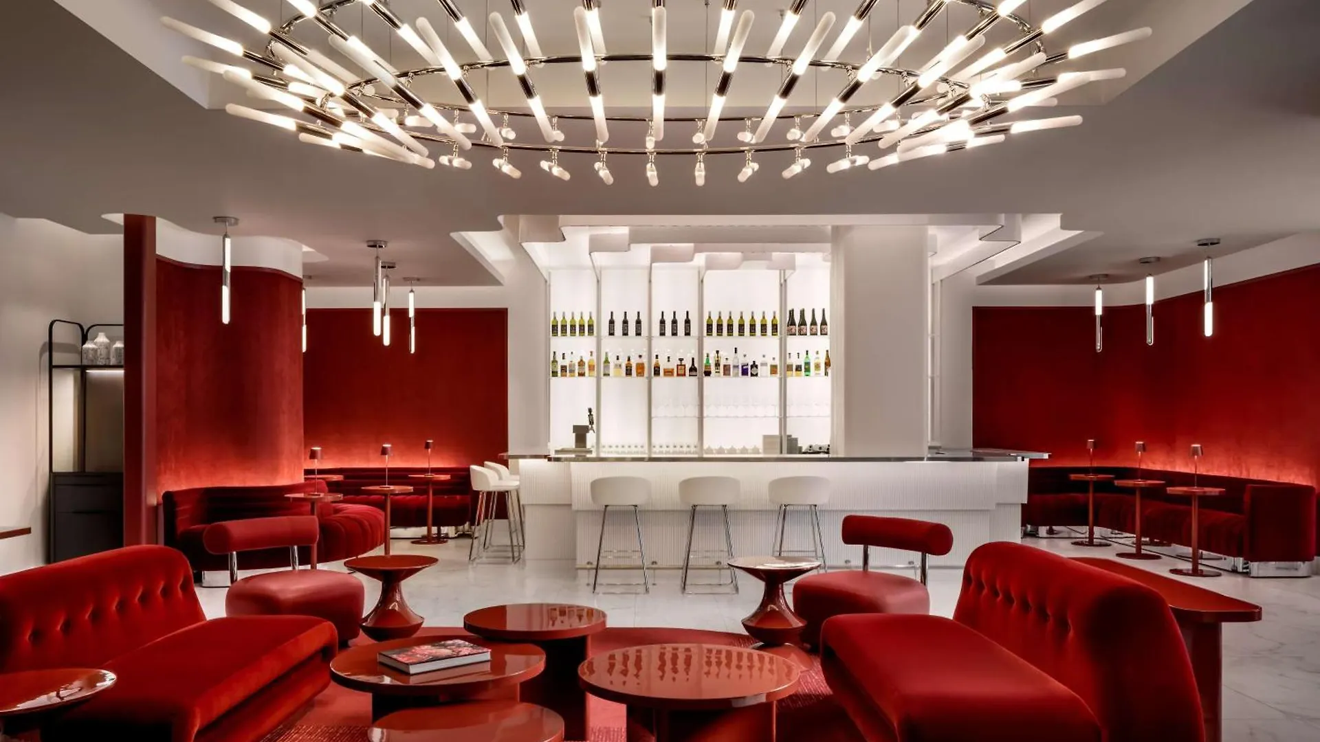 Hotel Revery Toronto Downtown, Curio Collection By Hilton